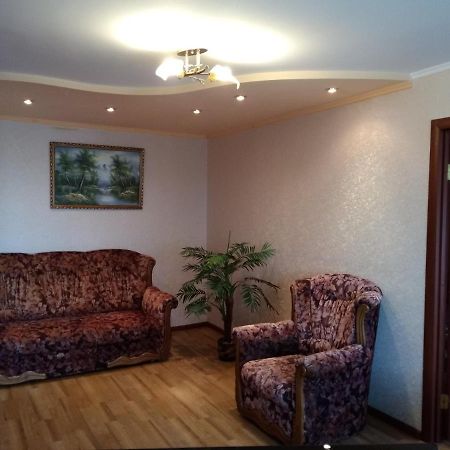 Apartment - Gorkogo Street Grodno Bagian luar foto